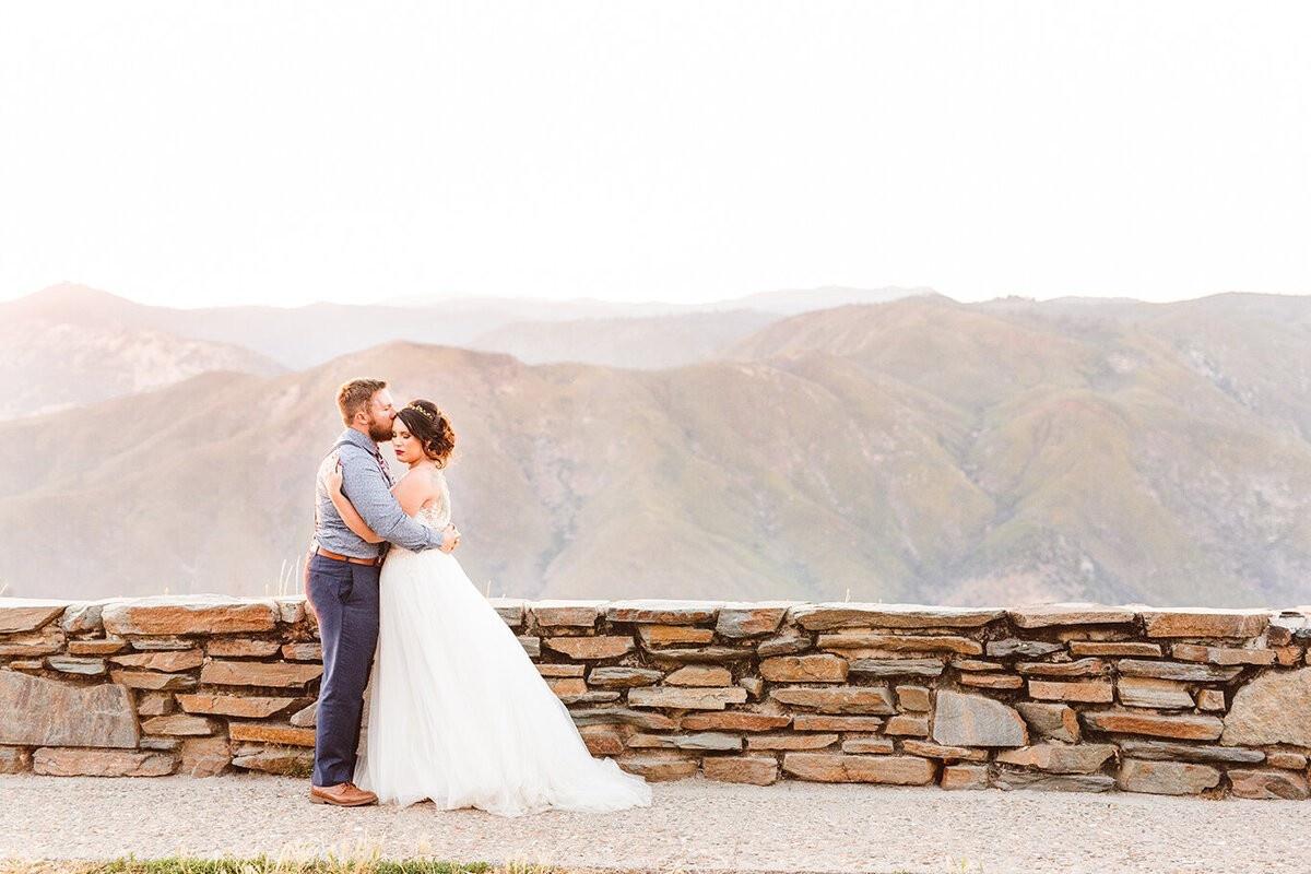 carousel-hero-element image-0